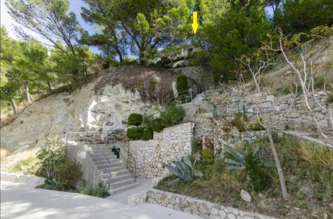 Apartmani Mares - 20 M From The Beach Brela Exterior foto