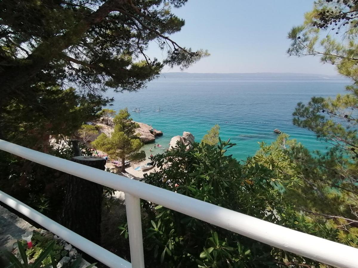 Apartmani Mares - 20 M From The Beach Brela Exterior foto