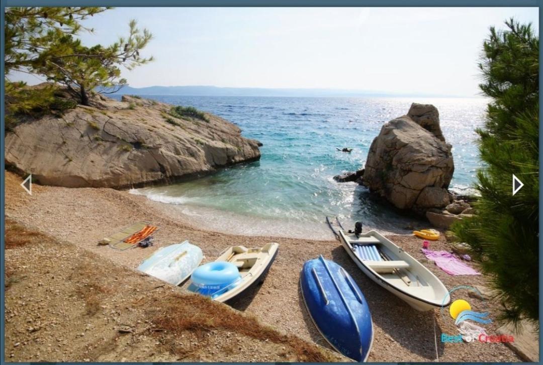 Apartmani Mares - 20 M From The Beach Brela Exterior foto