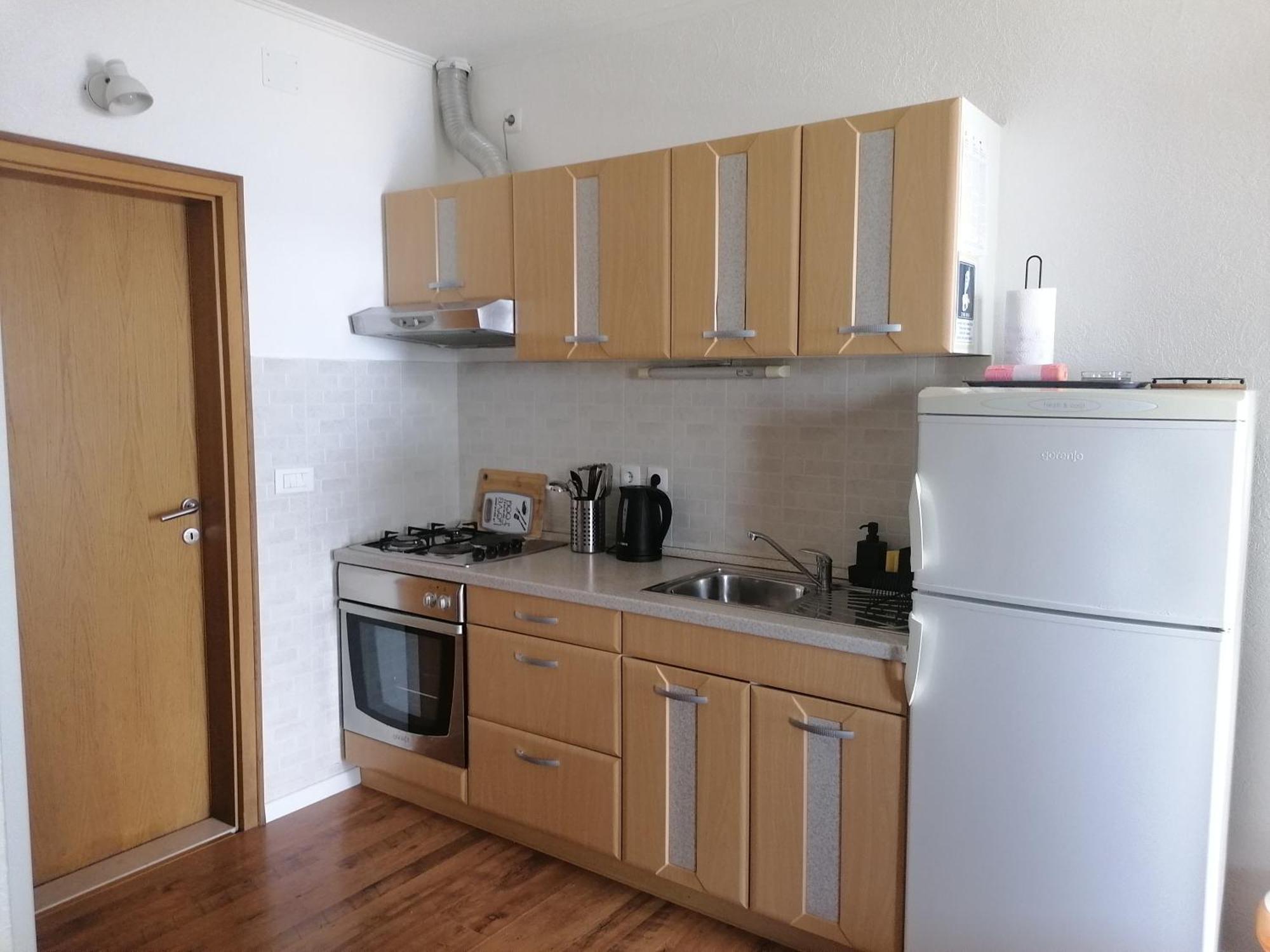 Apartmani Mares - 20 M From The Beach Brela Habitación foto
